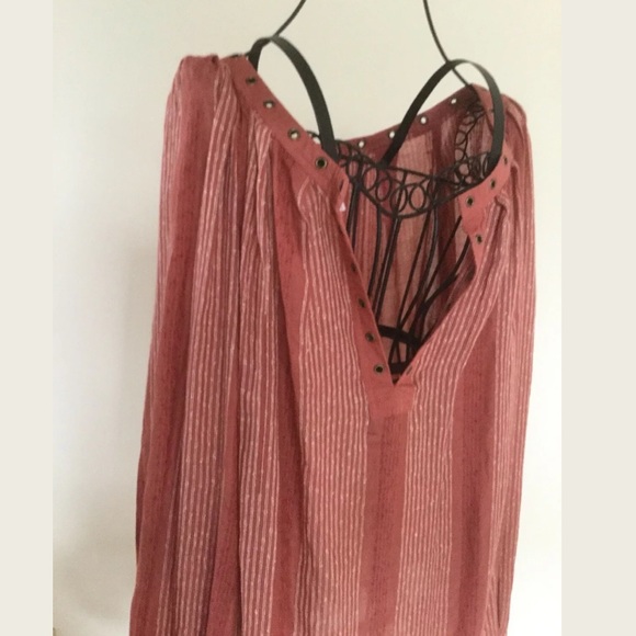 Free people against all odds Grommet blouse, Small - Picture 4 of 7